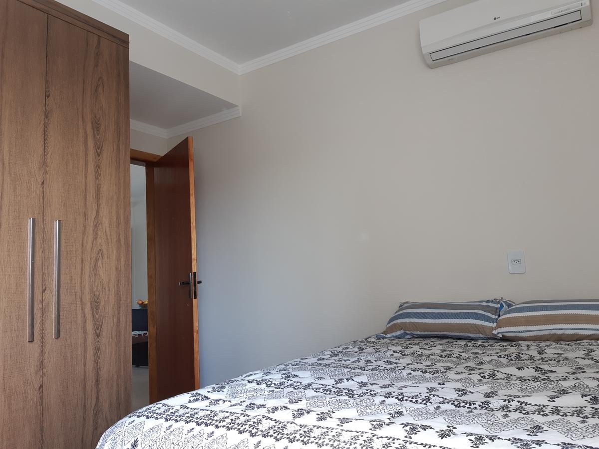 Apto 2 Dorm A 750m Da *